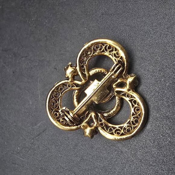 Vintage Gold Tone Twisted Knot Brooch Seed Pearls Blue Petite - Picture 3 of 6